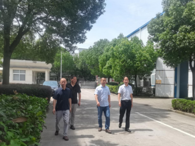 张常委到创先实业公司调研